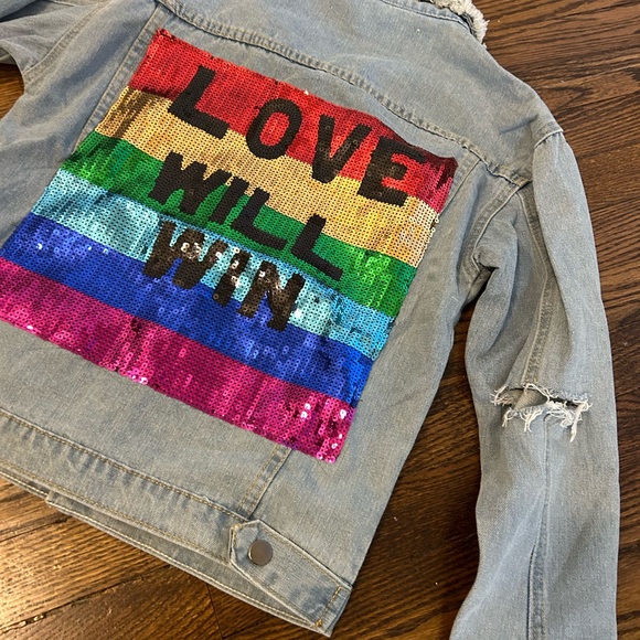 Denim jacket - Picture 2 of 4